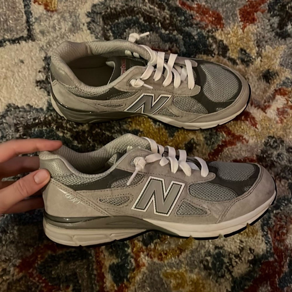 New Balance 990